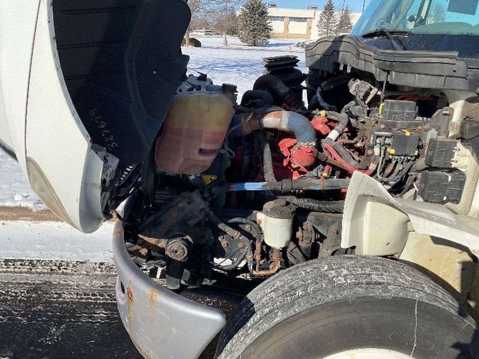 Medium Duty Box Truck-Light and Medium Duty Trucks-International-2018-4300-De Pere-WI-261,175\n\t\tmiles-$ 29,250 - Image 24