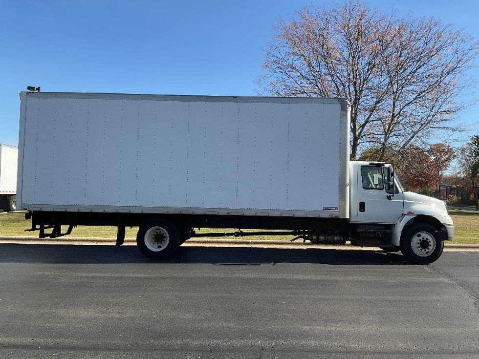Medium Duty Box Truck-Light and Medium Duty Trucks-International-2018-4300-De Pere-WI-285,754\n\t\tmiles-$ 27,250 - Image 15