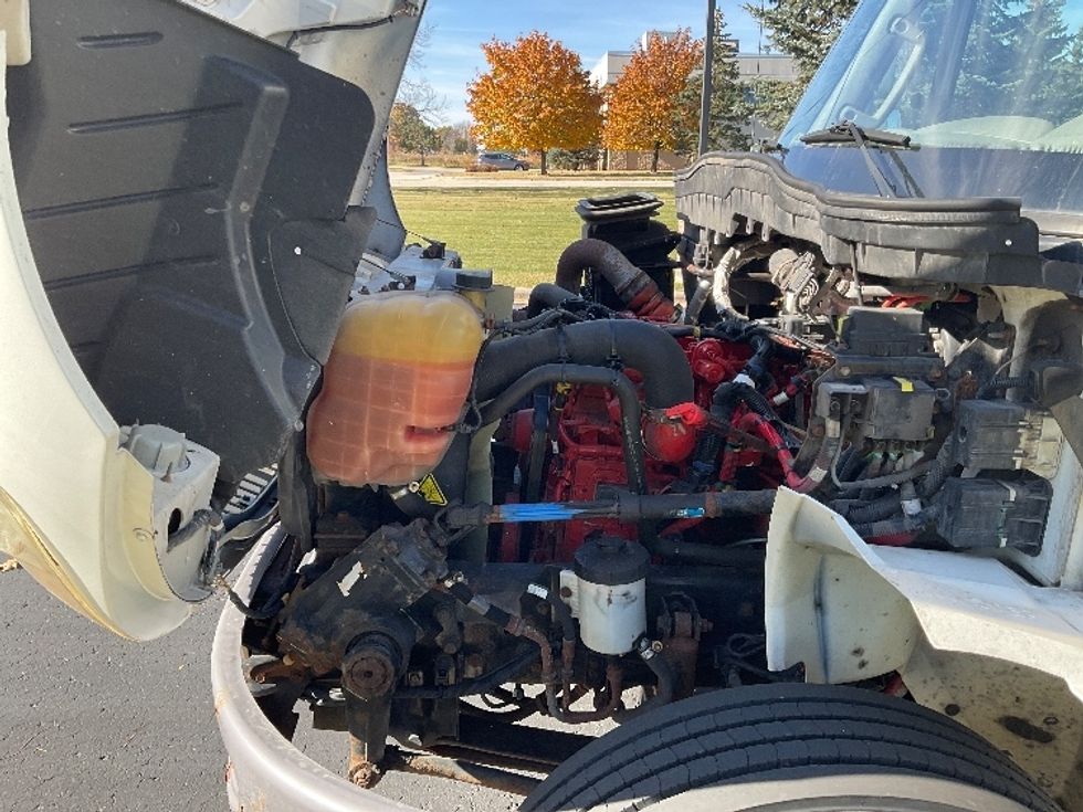 Medium Duty Box Truck-Light and Medium Duty Trucks-International-2018-4300-De Pere-WI-285,754\n\t\tmiles-$ 27,250 - Image 24