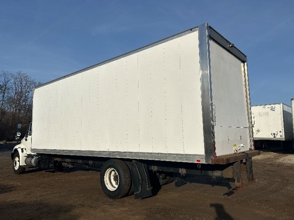 Medium Duty Box Truck-Light and Medium Duty Trucks-International-2018-4300-East Chicago-IN-78,379\n\t\tmiles-$ 48,000 - Image 6