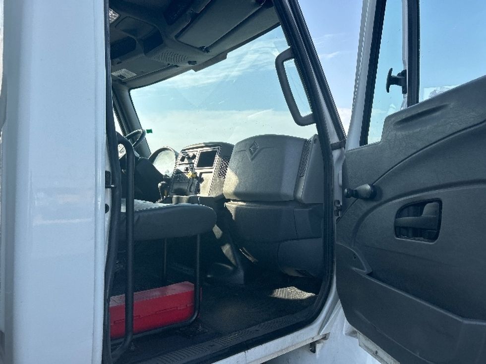 Medium Duty Box Truck-Light and Medium Duty Trucks-International-2018-4300-El Paso-TX-149,620\n\t\tmiles-$ 48,500 - Image 20