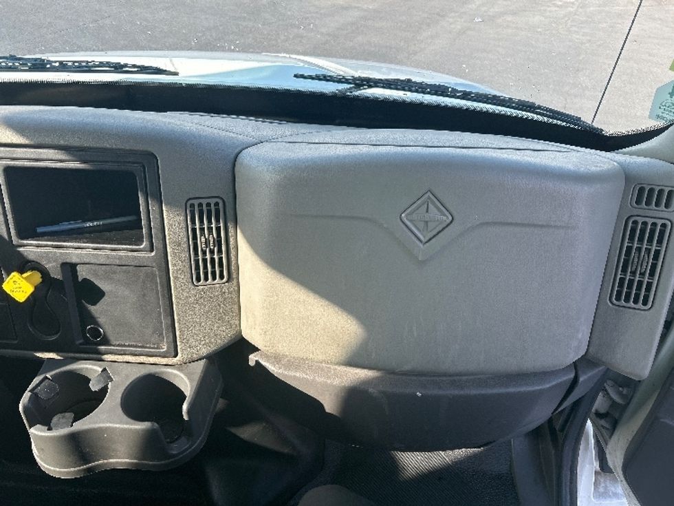 Medium Duty Box Truck-Light and Medium Duty Trucks-International-2018-4300-El Paso-TX-149,620\n\t\tmiles-$ 48,500 - Image 21