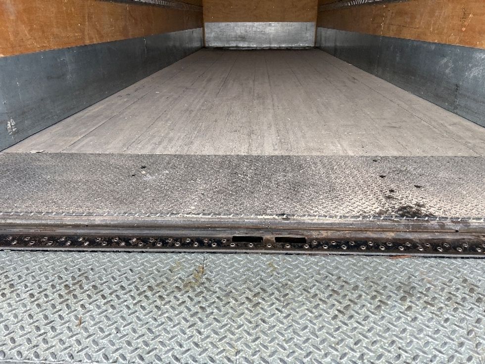 Medium Duty Box Truck-Light and Medium Duty Trucks-International-2018-4300-El Paso-TX-283,666\n\t\tmiles-$ 29,250 - Image 10