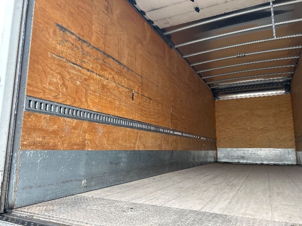 Medium Duty Box Truck-Light and Medium Duty Trucks-International-2018-4300-El Paso-TX-283,666\n\t\tmiles-$ 29,250 - Image 11