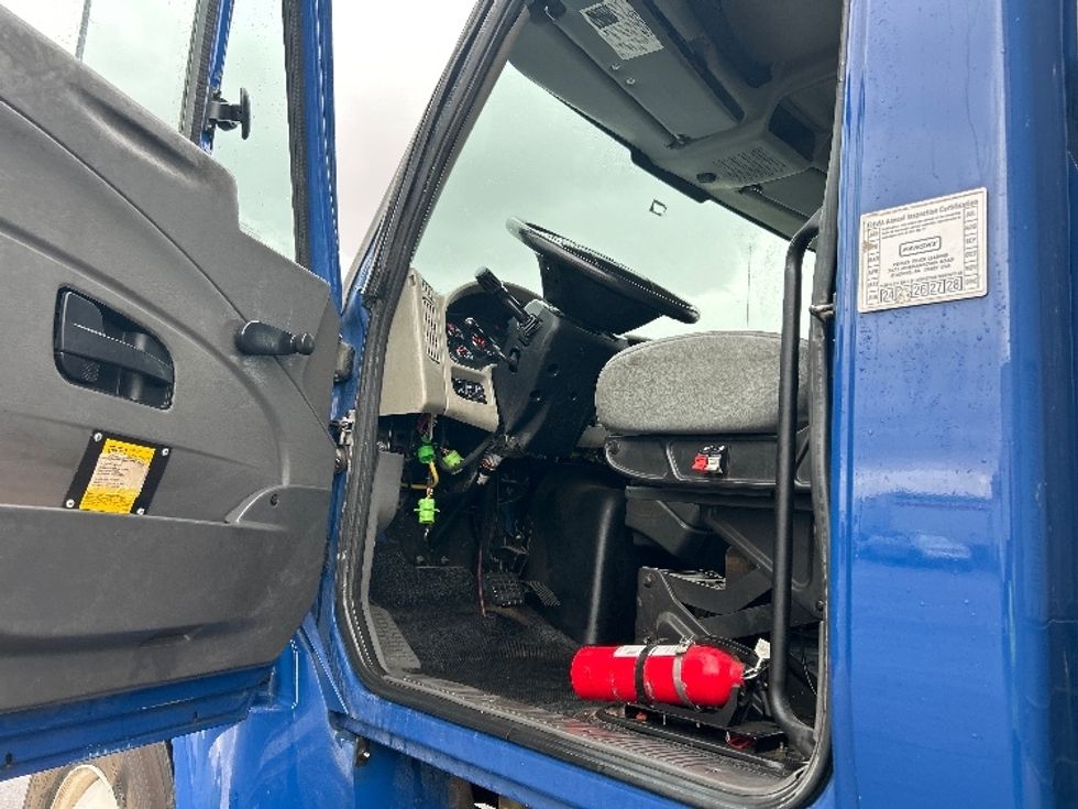 Medium Duty Box Truck-Light and Medium Duty Trucks-International-2018-4300-El Paso-TX-283,666\n\t\tmiles-$ 29,250 - Image 16