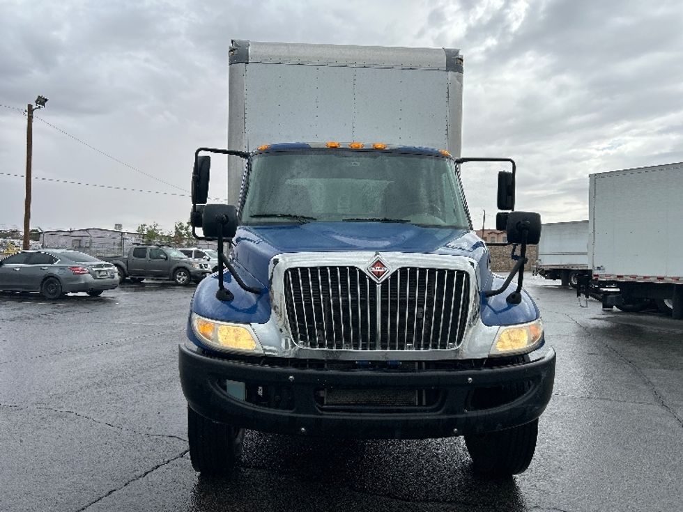 Medium Duty Box Truck-Light and Medium Duty Trucks-International-2018-4300-El Paso-TX-283,666\n\t\tmiles-$ 29,250 - Image 2