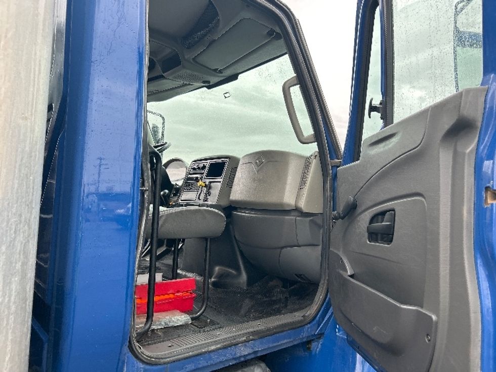Medium Duty Box Truck-Light and Medium Duty Trucks-International-2018-4300-El Paso-TX-283,666\n\t\tmiles-$ 29,250 - Image 20