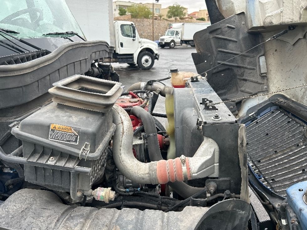 Medium Duty Box Truck-Light and Medium Duty Trucks-International-2018-4300-El Paso-TX-283,666\n\t\tmiles-$ 29,250 - Image 23