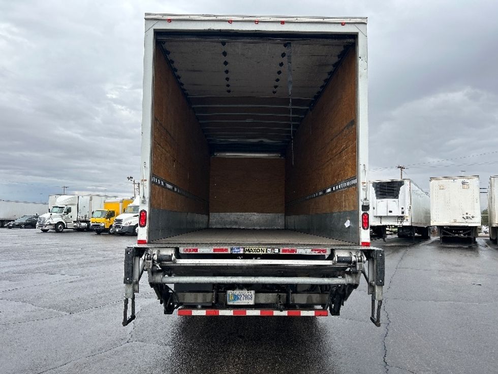 Medium Duty Box Truck-Light and Medium Duty Trucks-International-2018-4300-El Paso-TX-283,666\n\t\tmiles-$ 29,250 - Image 8