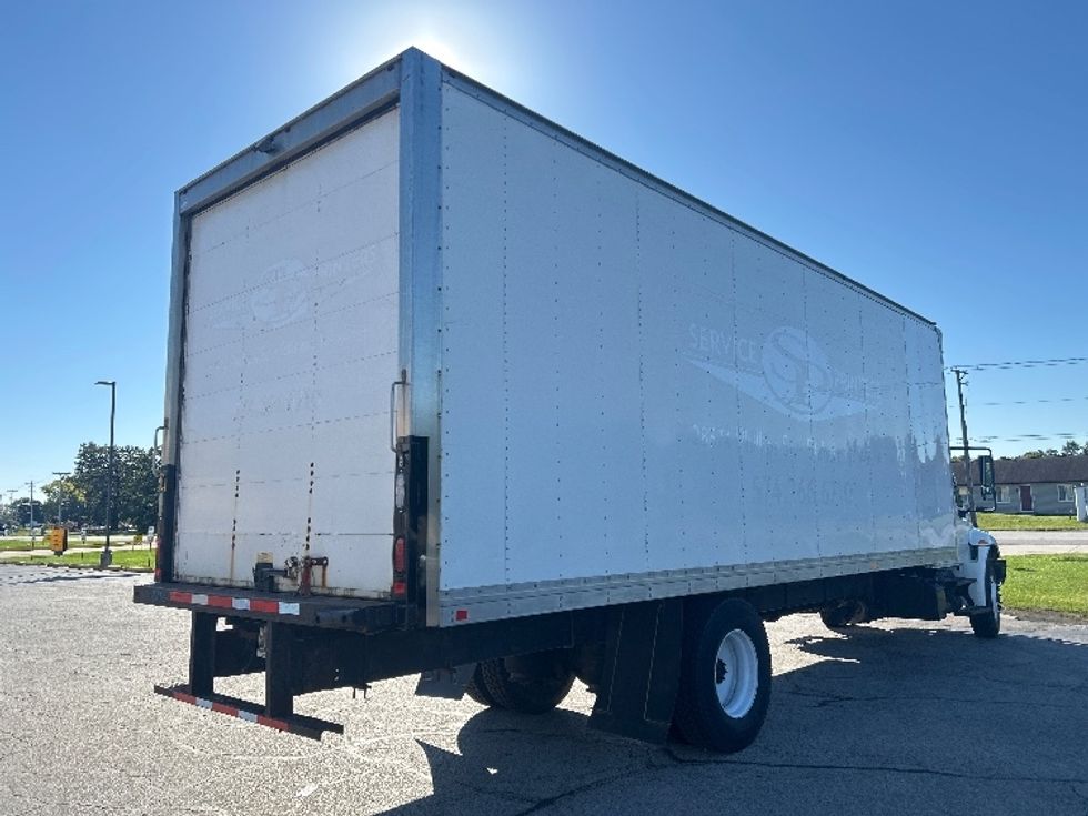 Medium Duty Box Truck-Light and Medium Duty Trucks-International-2018-4300-Elkhart-IN-237,402\n\t\tmiles-$ 33,000 - Image 12