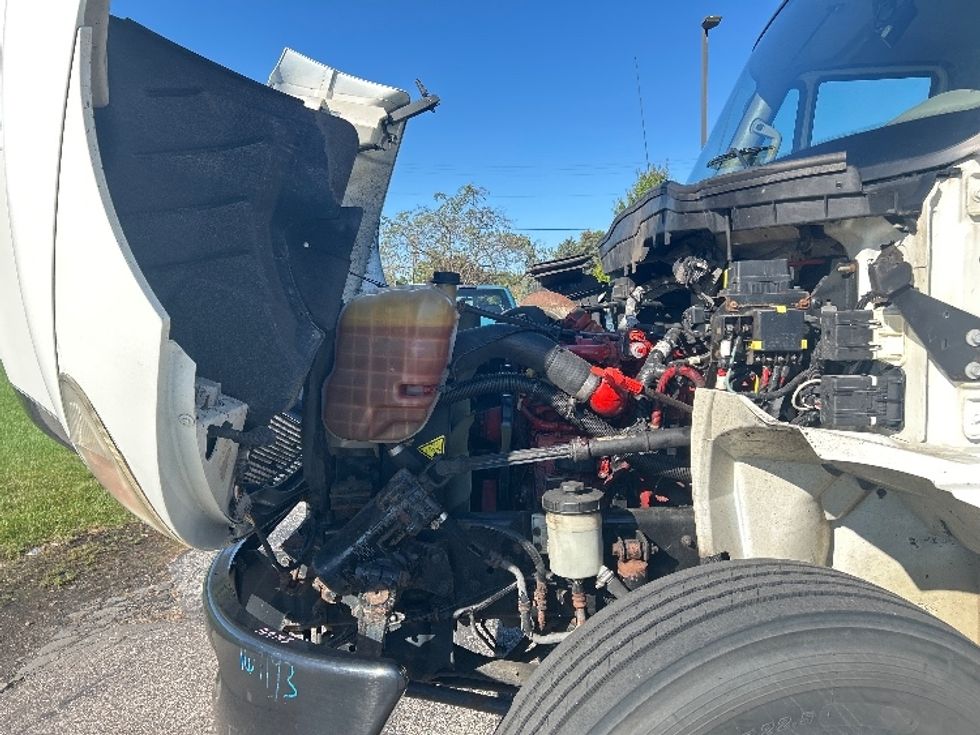 Medium Duty Box Truck-Light and Medium Duty Trucks-International-2018-4300-Elkhart-IN-237,402\n\t\tmiles-$ 33,000 - Image 23