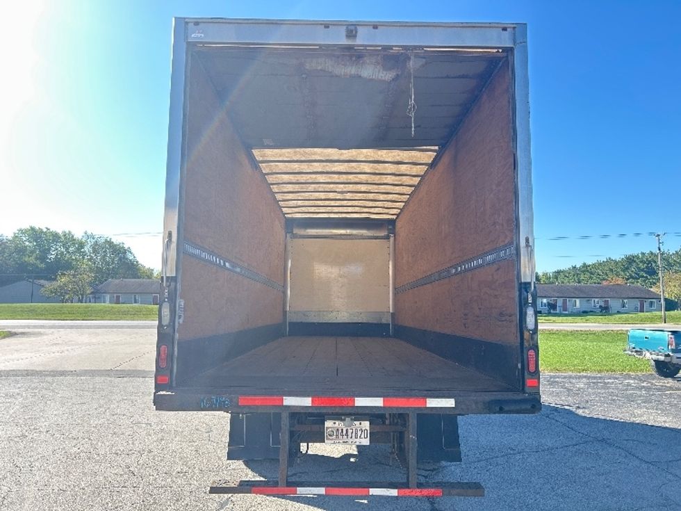 Medium Duty Box Truck-Light and Medium Duty Trucks-International-2018-4300-Elkhart-IN-237,402\n\t\tmiles-$ 33,000 - Image 8