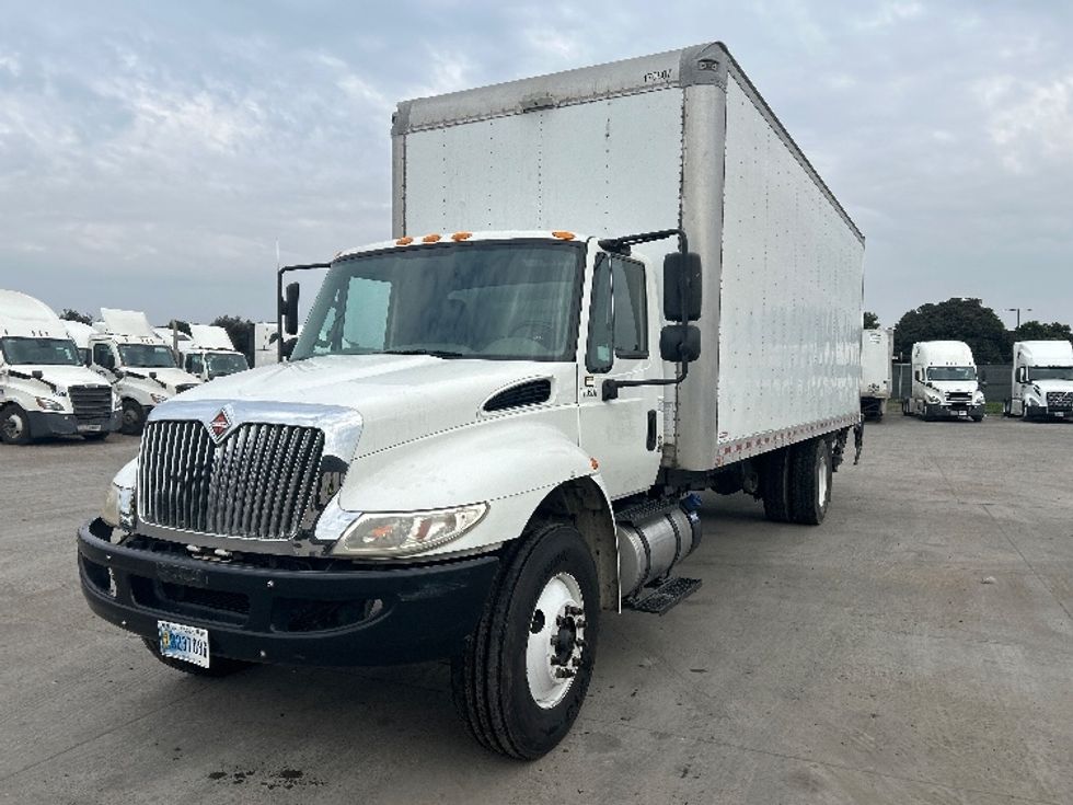 Medium Duty Box Truck-Light and Medium Duty Trucks-International-2018-4300-Fontana-CA-113,715\n\t\tmiles-$ 49,000 - Image 3