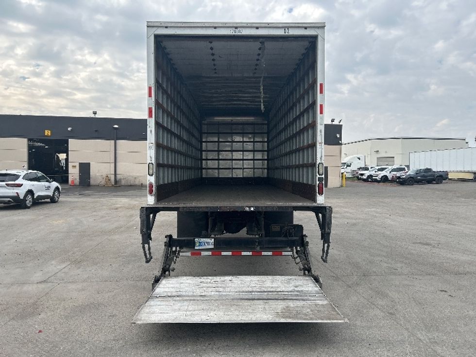 Medium Duty Box Truck-Light and Medium Duty Trucks-International-2018-4300-Fontana-CA-113,715\n\t\tmiles-$ 49,000 - Image 9