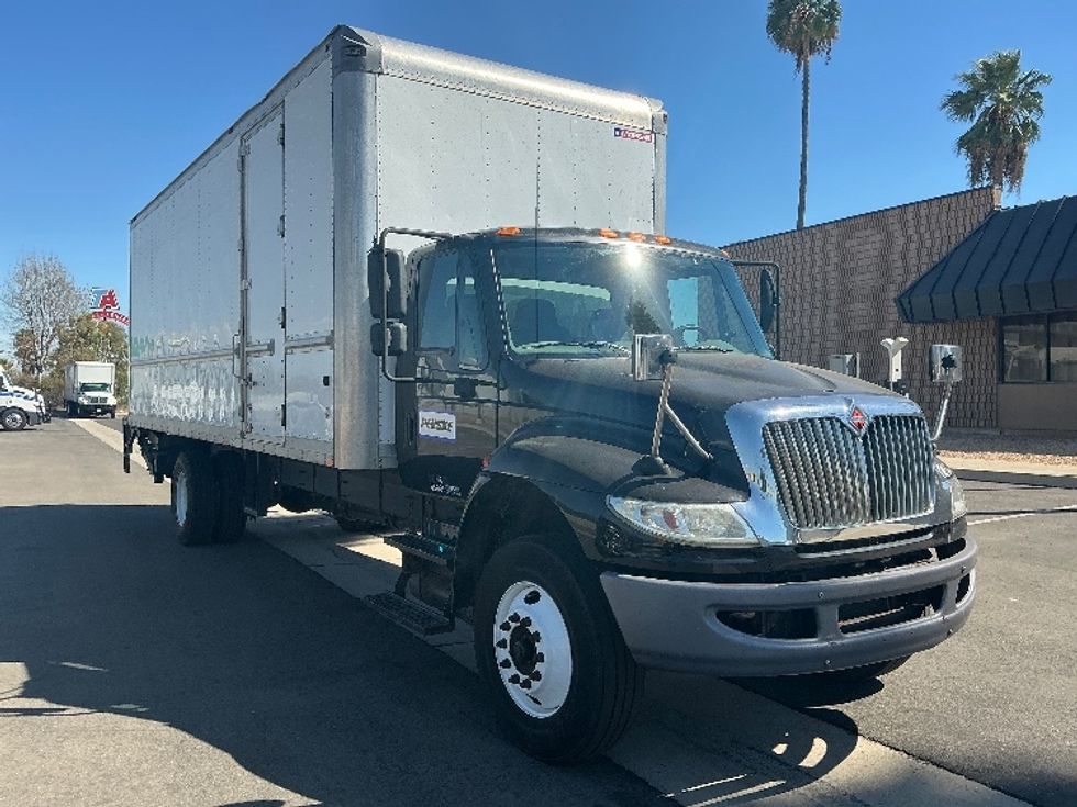 Medium Duty Box Truck-Light and Medium Duty Trucks-International-2018-4300-Fontana-CA-345,664\n\t\tmiles-$ 24,250 - Image 1