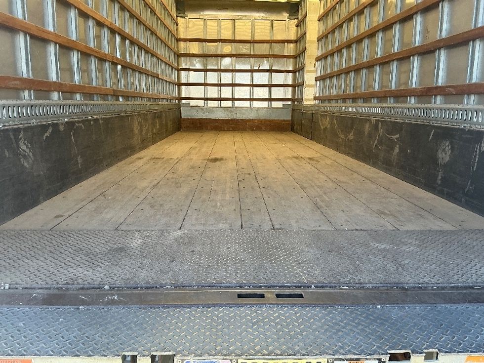 Medium Duty Box Truck-Light and Medium Duty Trucks-International-2018-4300-Fontana-CA-345,664\n\t\tmiles-$ 24,250 - Image 10