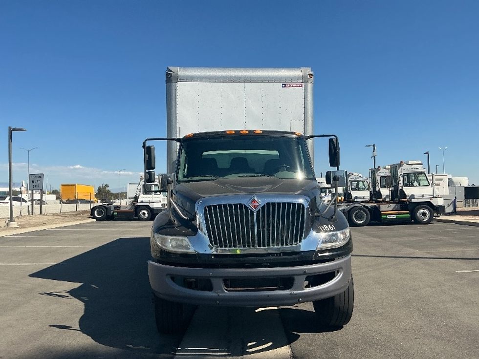Medium Duty Box Truck-Light and Medium Duty Trucks-International-2018-4300-Fontana-CA-345,664\n\t\tmiles-$ 24,250 - Image 2