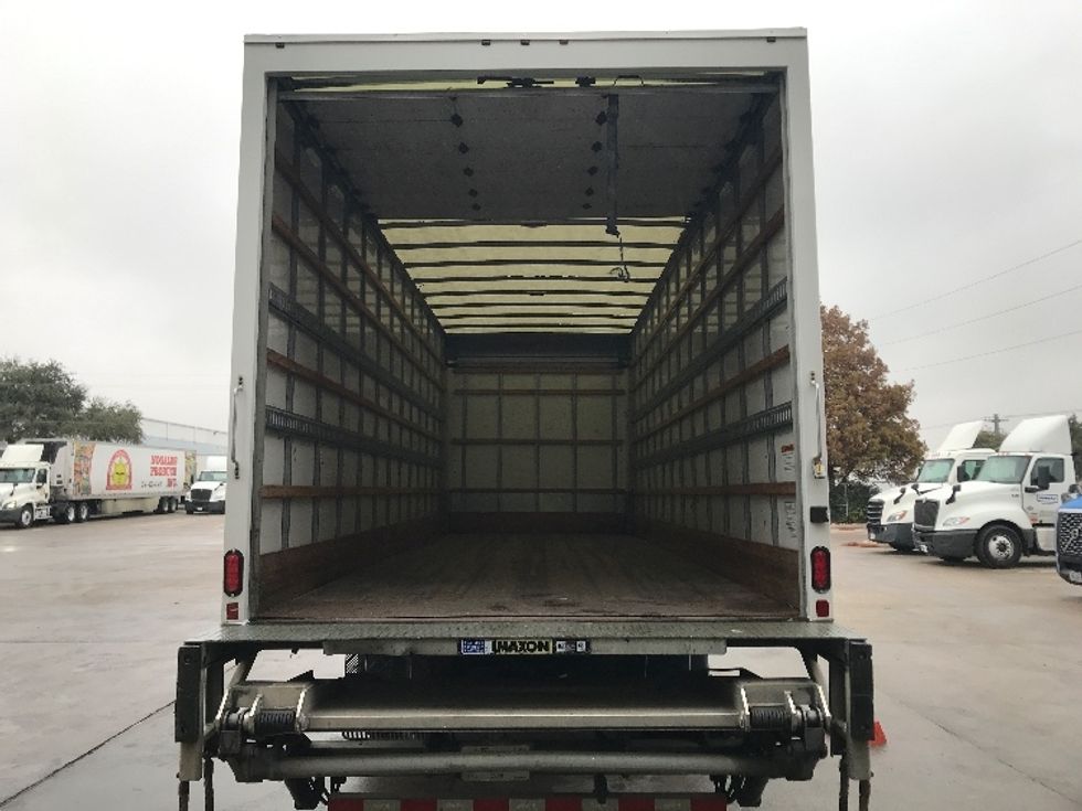 Medium Duty Box Truck-Light and Medium Duty Trucks-International-2018-4300-Garland-TX-196,891\n\t\tmiles-$ 38,750 - Image 8