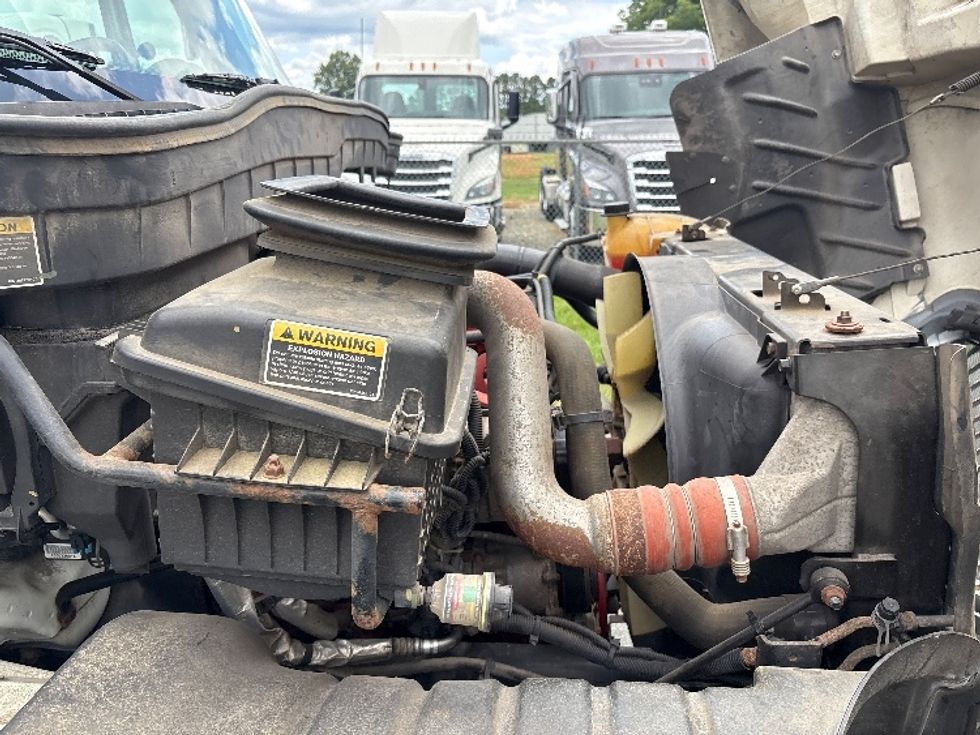 Medium Duty Box Truck-Light and Medium Duty Trucks-International-2018-4300-Greensboro-NC-184,391\n\t\tmiles-$ 45,500 - Image 22