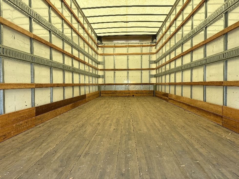 Medium Duty Box Truck-Light and Medium Duty Trucks-International-2018-4300-Greensboro-NC-184,391\n\t\tmiles-$ 45,500 - Image 8