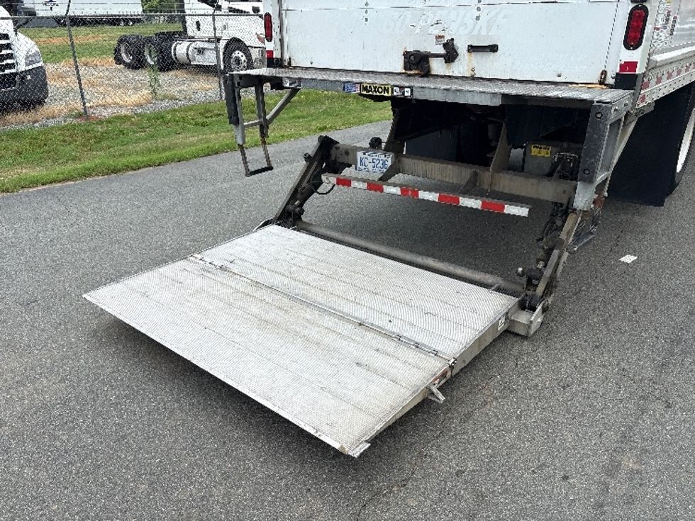 Medium Duty Box Truck-Light and Medium Duty Trucks-International-2018-4300-Greensboro-NC-184,391\n\t\tmiles-$ 45,500 - Image 9