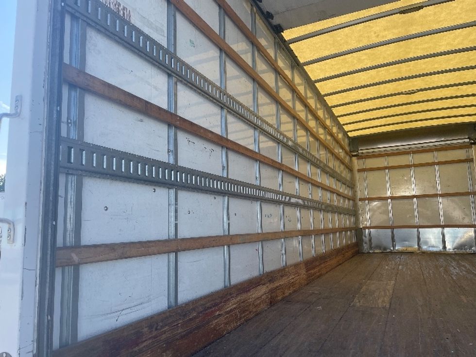 Medium Duty Box Truck-Light and Medium Duty Trucks-International-2018-4300-Greenville-SC-182,405\n\t\tmiles-$ 41,750 - Image 11