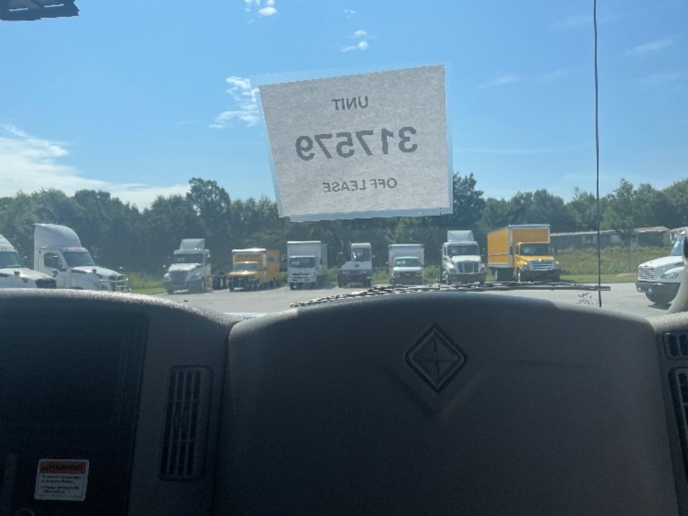 Medium Duty Box Truck-Light and Medium Duty Trucks-International-2018-4300-Greenville-SC-182,405\n\t\tmiles-$ 41,750 - Image 21