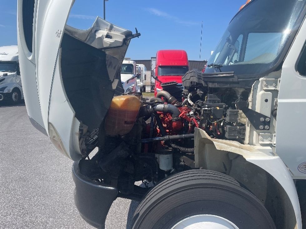 Medium Duty Box Truck-Light and Medium Duty Trucks-International-2018-4300-Greenville-SC-182,405\n\t\tmiles-$ 41,750 - Image 24