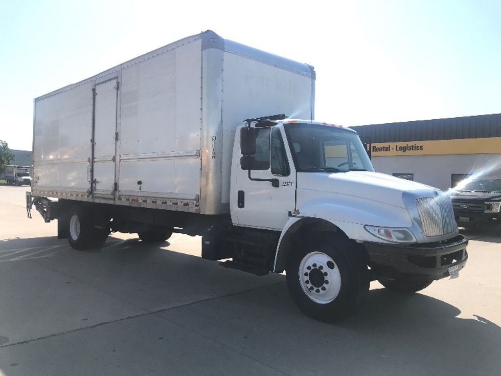 Medium Duty Box Truck-Light and Medium Duty Trucks-International-2018-4300-Houston-TX-152,949\n\t\tmiles-$ 45,000 - Image 1