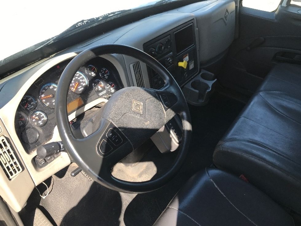 Medium Duty Box Truck-Light and Medium Duty Trucks-International-2018-4300-Houston-TX-152,949\n\t\tmiles-$ 45,000 - Image 17