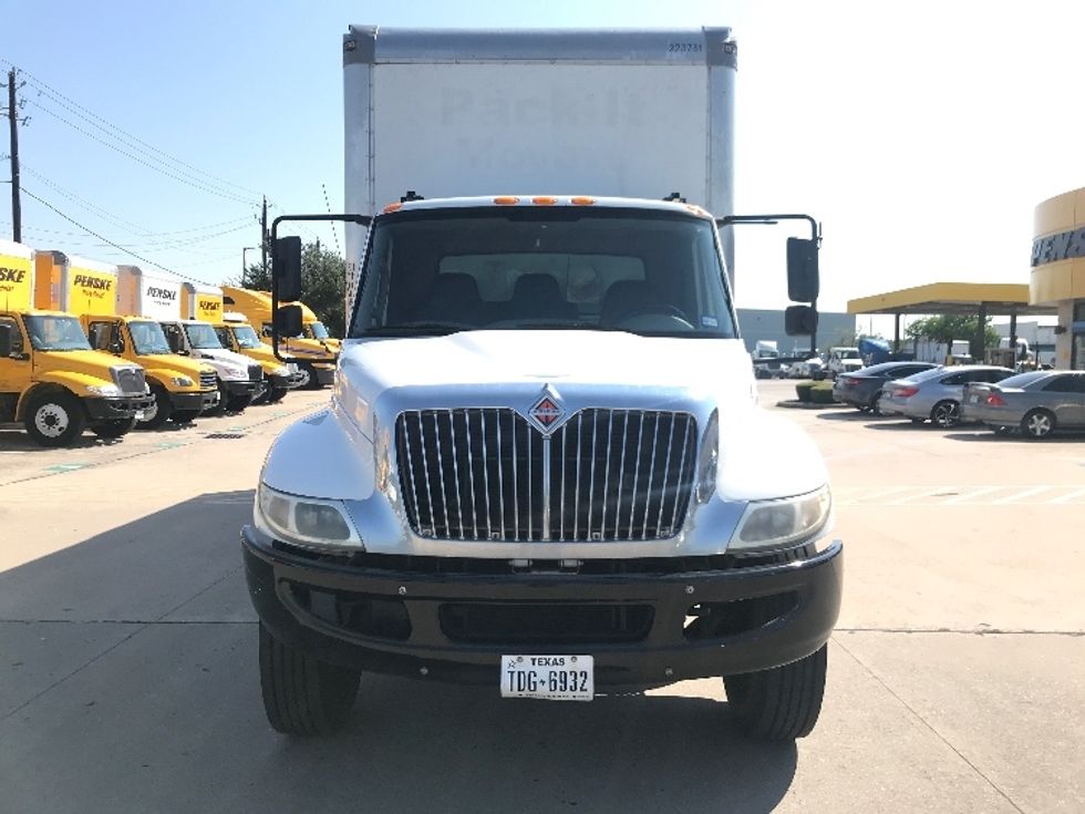 Medium Duty Box Truck-Light and Medium Duty Trucks-International-2018-4300-Houston-TX-152,949\n\t\tmiles-$ 45,000 - Image 2