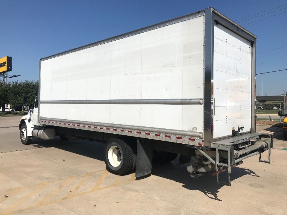 Medium Duty Box Truck-Light and Medium Duty Trucks-International-2018-4300-Houston-TX-152,949\n\t\tmiles-$ 45,000 - Image 6