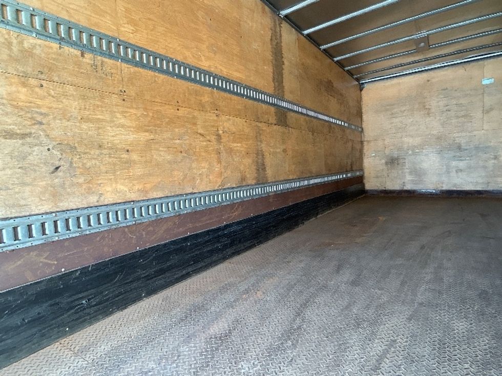 Medium Duty Box Truck-Light and Medium Duty Trucks-International-2018-4300-Houston-TX-228,364\n\t\tmiles-$ 31,500 - Image 11