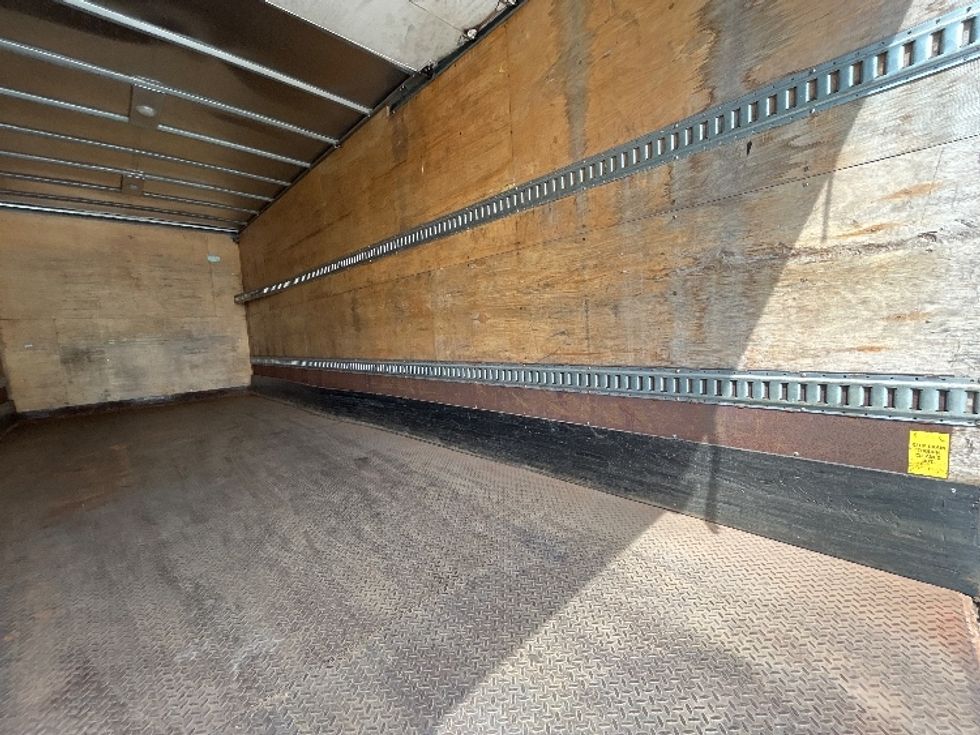 Medium Duty Box Truck-Light and Medium Duty Trucks-International-2018-4300-Houston-TX-228,364\n\t\tmiles-$ 31,500 - Image 12