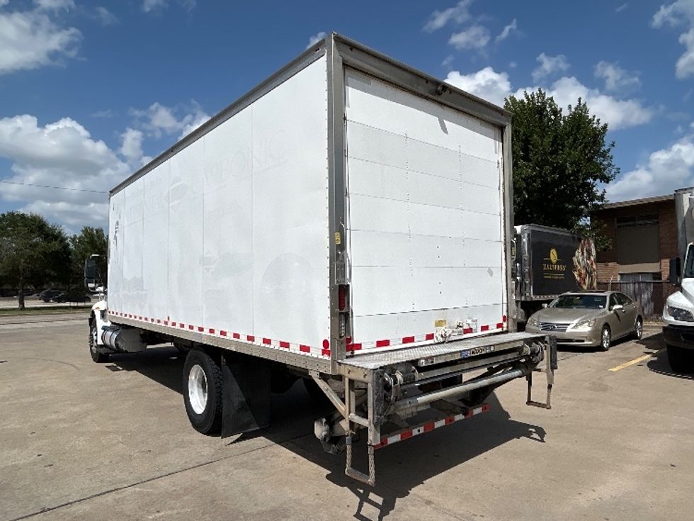 Medium Duty Box Truck-Light and Medium Duty Trucks-International-2018-4300-Houston-TX-228,364\n\t\tmiles-$ 31,500 - Image 6