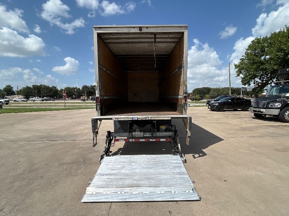 Medium Duty Box Truck-Light and Medium Duty Trucks-International-2018-4300-Houston-TX-228,364\n\t\tmiles-$ 31,500 - Image 9
