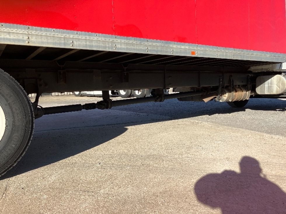 Medium Duty Box Truck-Light and Medium Duty Trucks-International-2018-4300-Hueytown-AL-267,283\n\t\tmiles-$ 30,750 - Image 14