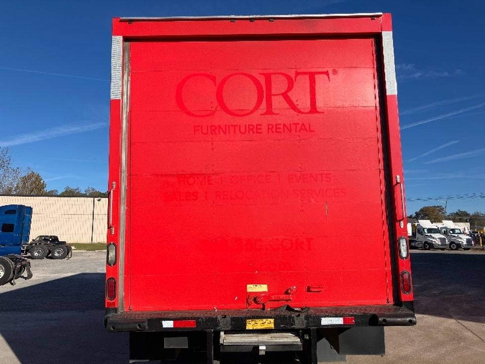 Medium Duty Box Truck-Light and Medium Duty Trucks-International-2018-4300-Hueytown-AL-267,283\n\t\tmiles-$ 30,750 - Image 7