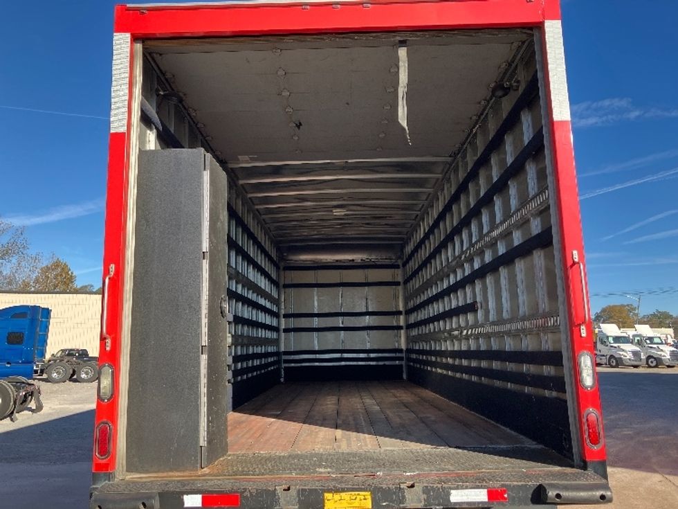 Medium Duty Box Truck-Light and Medium Duty Trucks-International-2018-4300-Hueytown-AL-267,283\n\t\tmiles-$ 30,750 - Image 8