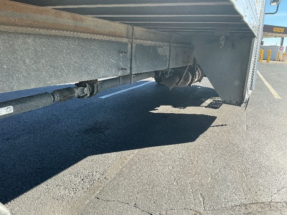 Medium Duty Box Truck-Light and Medium Duty Trucks-International-2018-4300-Indianapolis-IN-142,132\n\t\tmiles-$ 45,250 - Image 14