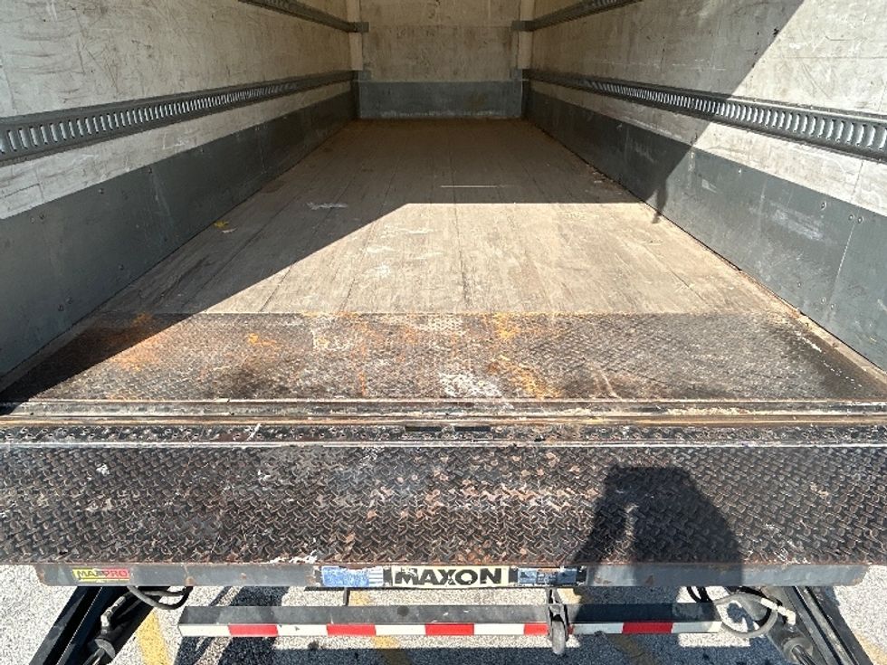Medium Duty Box Truck-Light and Medium Duty Trucks-International-2018-4300-Katy-TX-195,038\n\t\tmiles-$ 43,250 - Image 10