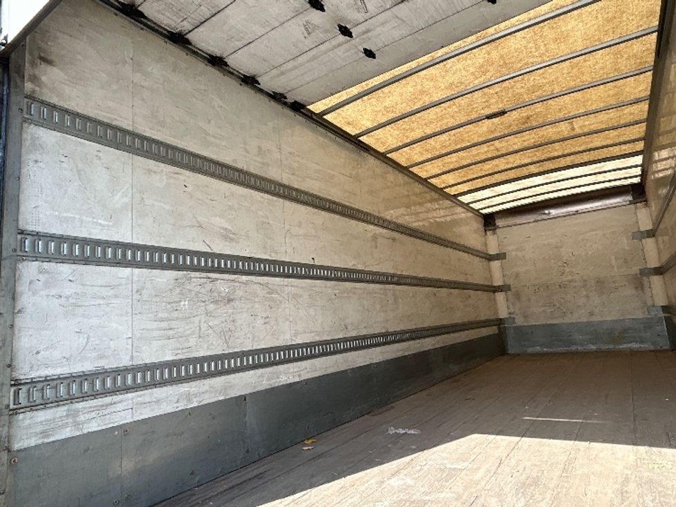 Medium Duty Box Truck-Light and Medium Duty Trucks-International-2018-4300-Katy-TX-195,038\n\t\tmiles-$ 43,250 - Image 11