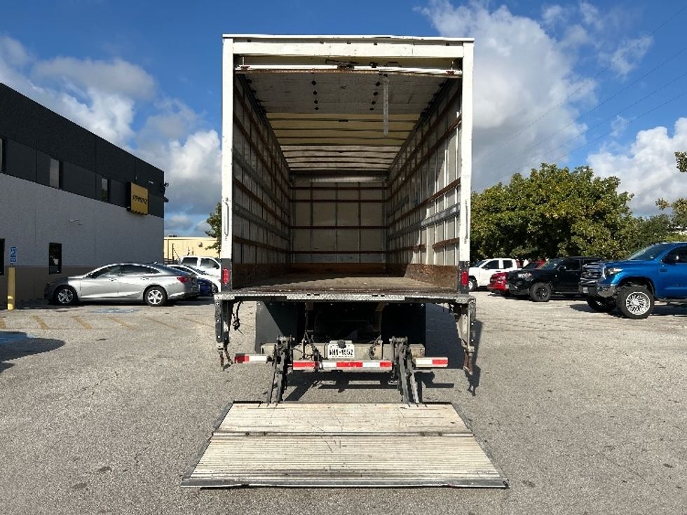 Medium Duty Box Truck-Light and Medium Duty Trucks-International-2018-4300-Katy-TX-202,261\n\t\tmiles-$ 38,000 - Image 9
