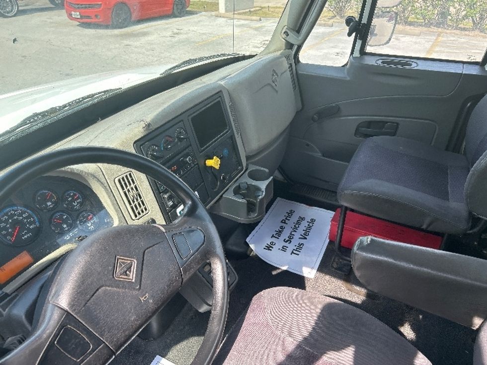 Medium Duty Box Truck-Light and Medium Duty Trucks-International-2018-4300-Katy-TX-282,061\n\t\tmiles-$ 17,750 - Image 12
