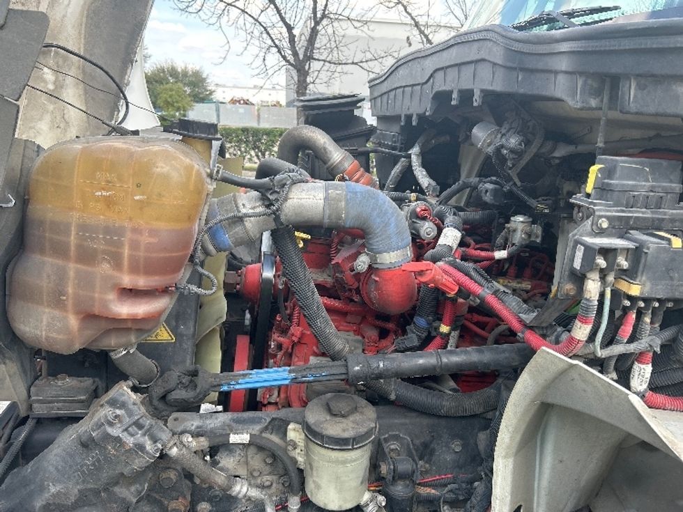 Medium Duty Box Truck-Light and Medium Duty Trucks-International-2018-4300-Katy-TX-282,061\n\t\tmiles-$ 17,750 - Image 19