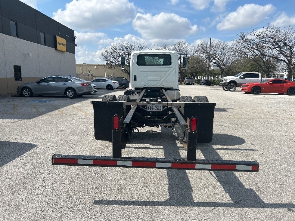 Medium Duty Box Truck-Light and Medium Duty Trucks-International-2018-4300-Katy-TX-282,061\n\t\tmiles-$ 17,750 - Image 7