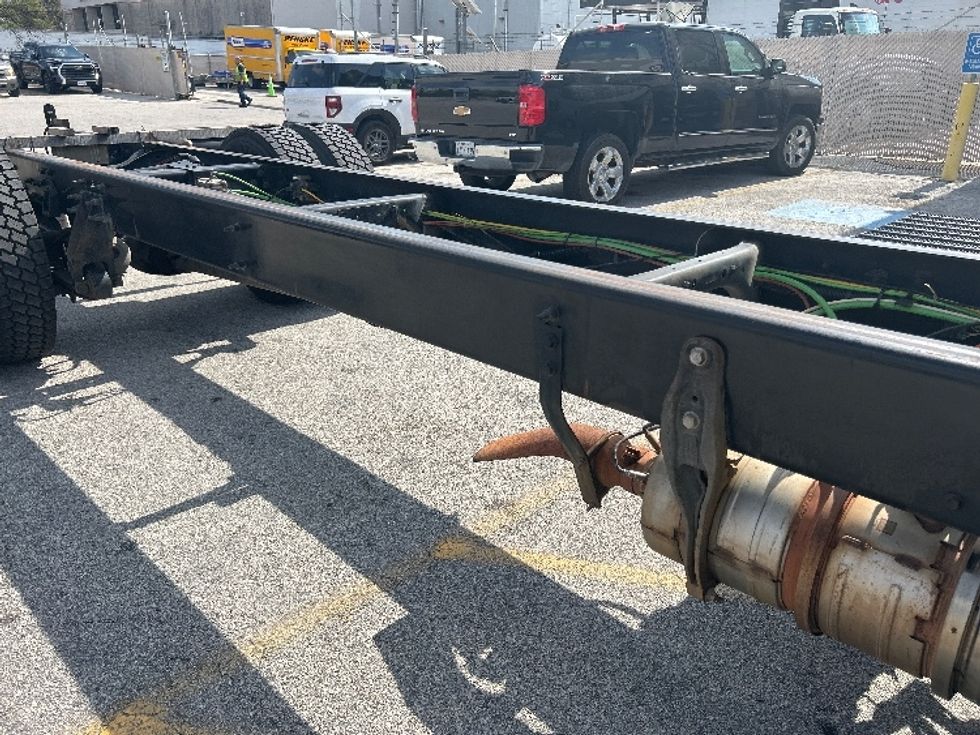 Medium Duty Box Truck-Light and Medium Duty Trucks-International-2018-4300-Katy-TX-282,061\n\t\tmiles-$ 17,750 - Image 9