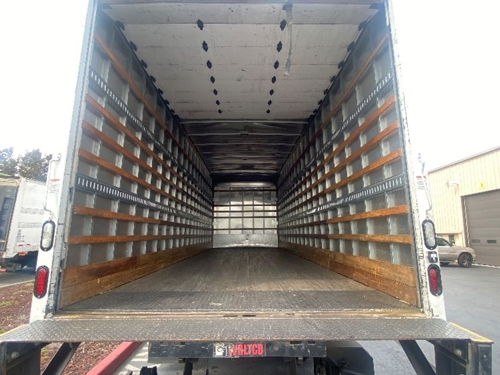 Medium Duty Box Truck-Light and Medium Duty Trucks-International-2018-4300-Kent-WA-47,296\n\t\tmiles-$ 54,000 - Image 10