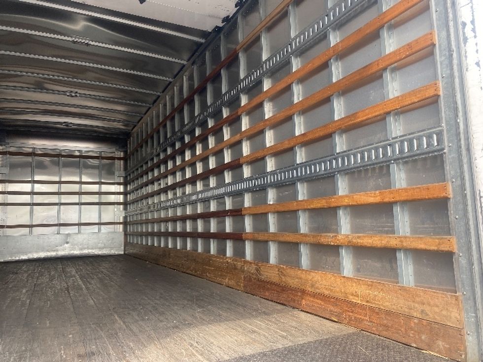 Medium Duty Box Truck-Light and Medium Duty Trucks-International-2018-4300-Kent-WA-47,296\n\t\tmiles-$ 54,000 - Image 12