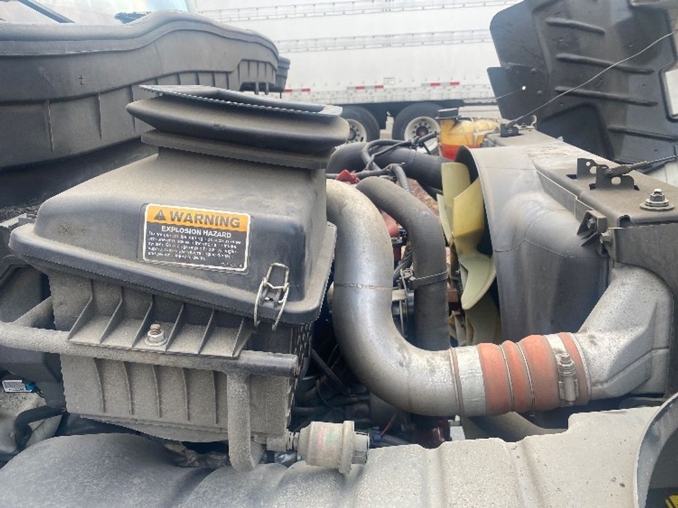 Medium Duty Box Truck-Light and Medium Duty Trucks-International-2018-4300-Kent-WA-47,296\n\t\tmiles-$ 54,000 - Image 23